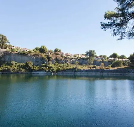 Fantastisk Feriebolig Med Basseng Og Kort Vei Til Havet Holiday home Saint-Raphael (Var)